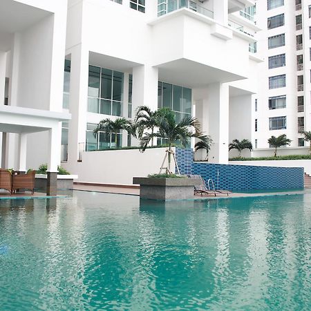 Pinnacle Tower Apartment Stay By Feel Suites Johor Bahru Ngoại thất bức ảnh