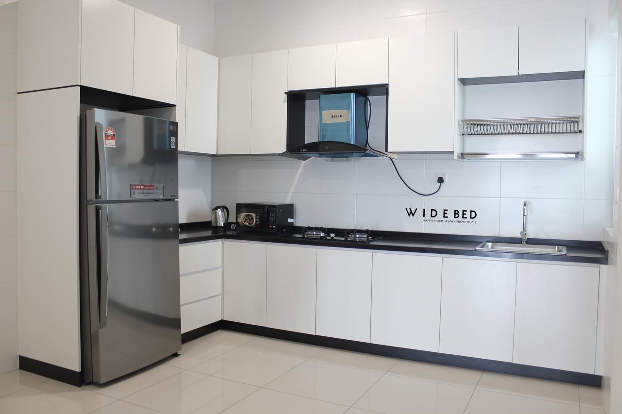 Pinnacle Tower Apartment Stay By Feel Suites Johor Bahru Ngoại thất bức ảnh