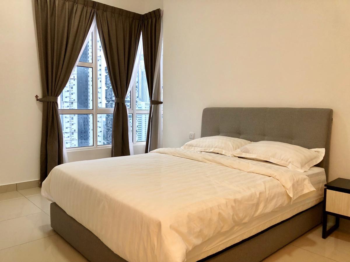 Pinnacle Tower Apartment Stay By Feel Suites Johor Bahru Ngoại thất bức ảnh