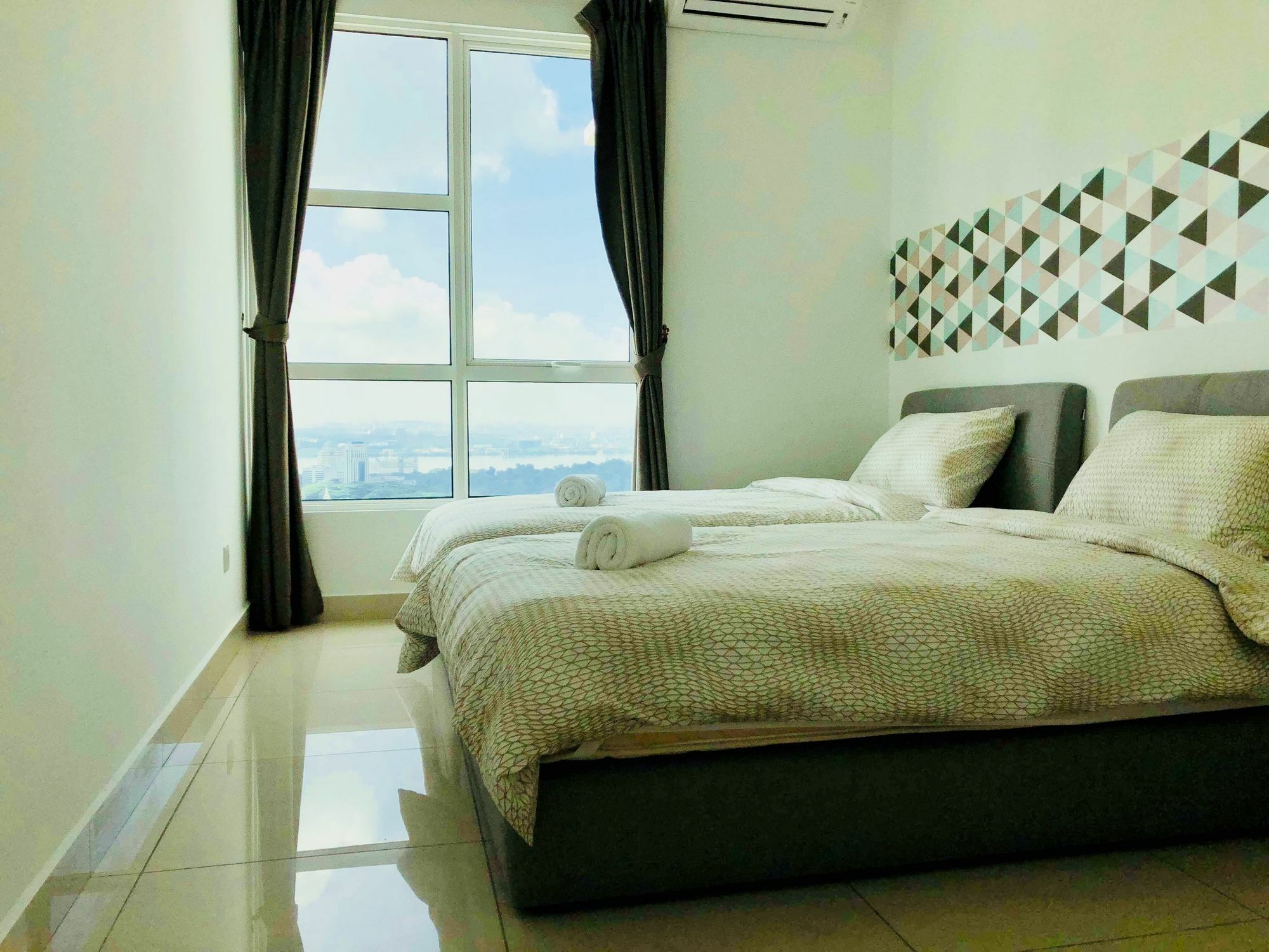 Pinnacle Tower Apartment Stay By Feel Suites Johor Bahru Ngoại thất bức ảnh