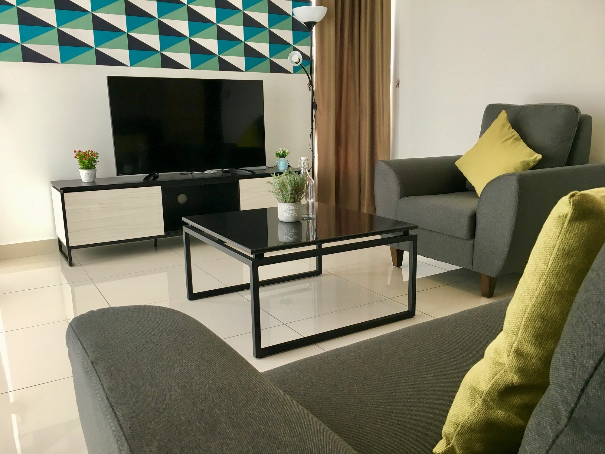 Pinnacle Tower Apartment Stay By Feel Suites Johor Bahru Ngoại thất bức ảnh